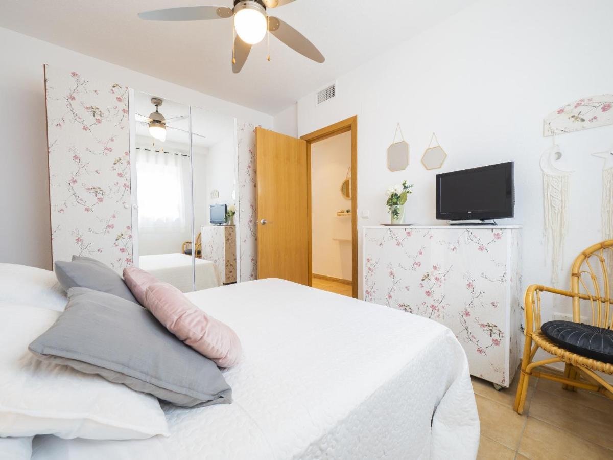 Cubo'S Beach Apartment Torrox Costa Екстериор снимка