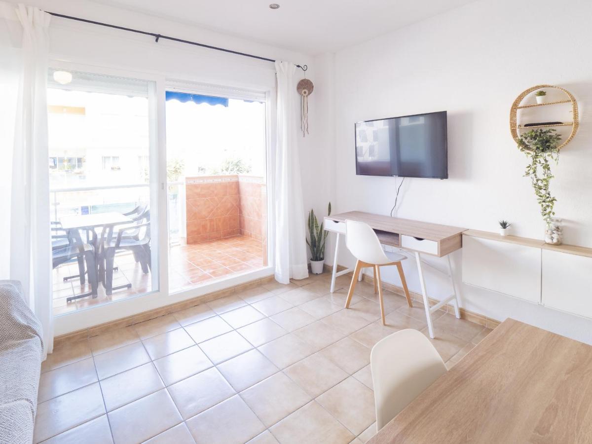 Cubo'S Beach Apartment Torrox Costa Екстериор снимка